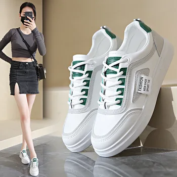 Модерни дневни малки бели обувки, студентски спортни обувки за настолни игри, новост 2024 г., универсална дамски обувки на дебела подметка висока плътност