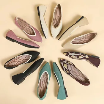 Обувки в голяма плоска подметка 43 Дамски обувки Пролет и есен 2023, нова мода, заостренная красива гумена подметка, устойчива на плъзгане обувки с малките си пръсти