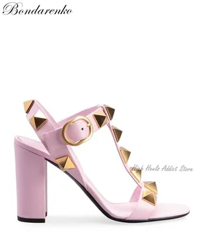 Кожени Сандали Rockstud На Блок Ток в Римски Стил Розово, Черно, Бяло на Цвят С Катарама На Висок Ток, Лятна Нова Луксозна Дизайнерски Обувки