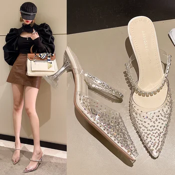 Прозрачни обувки с диаманти Женствена лятна връхни облекла на Френските обувки с остър пръсти на висок ток Baotou